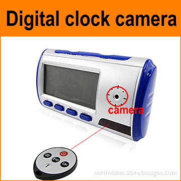 Motion Detection Clock Camera DVR with Remote Control, Video: 640*480 30frame/S, Pictures: 1280X960CIF, Support 1-32GB TF Card, 4GB